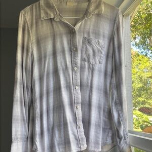 GAP Light Gray Plaid Women's Button-Down Shirt